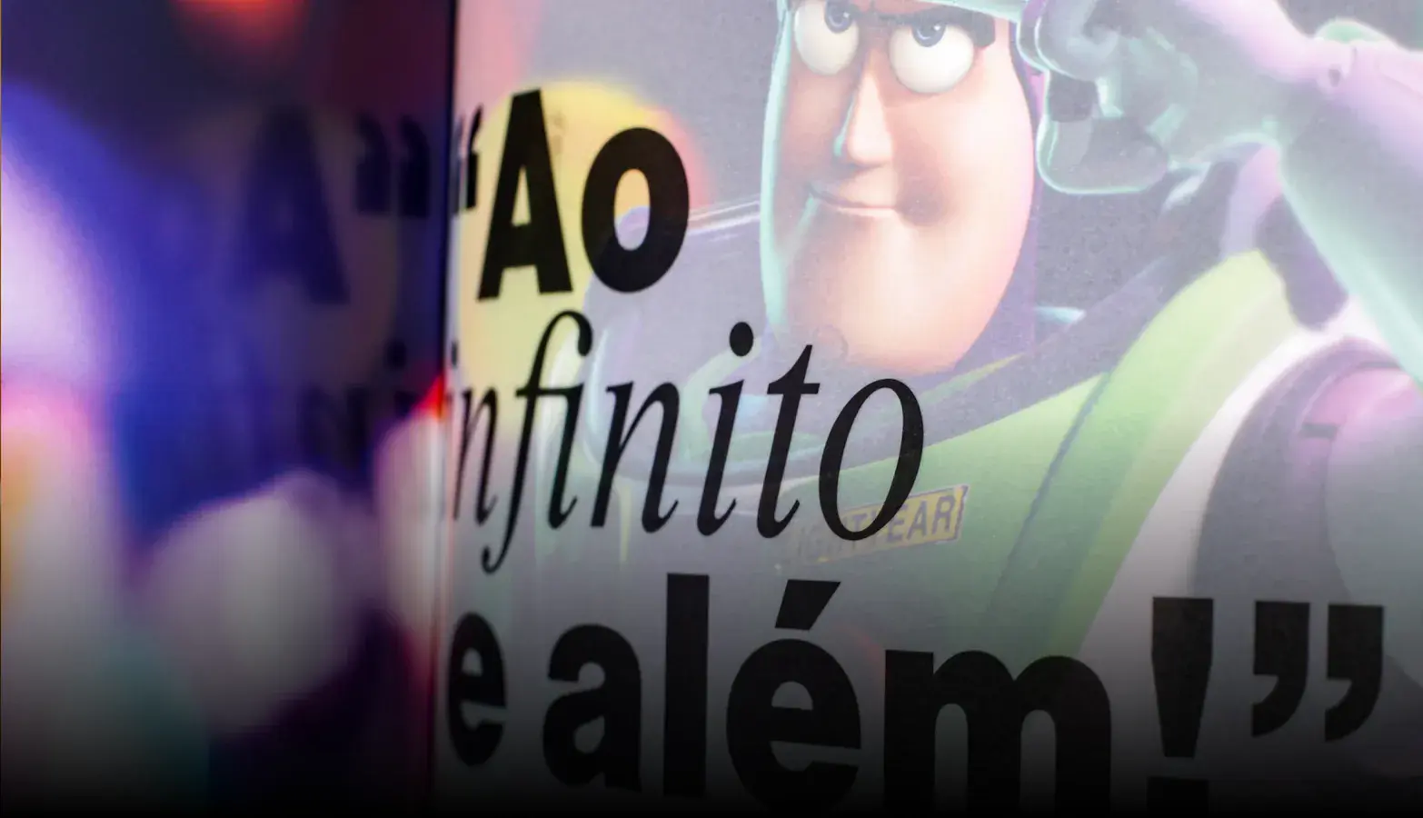 Projeto de Design Editorial e Endomarketing: Yearbook Disney Brasil